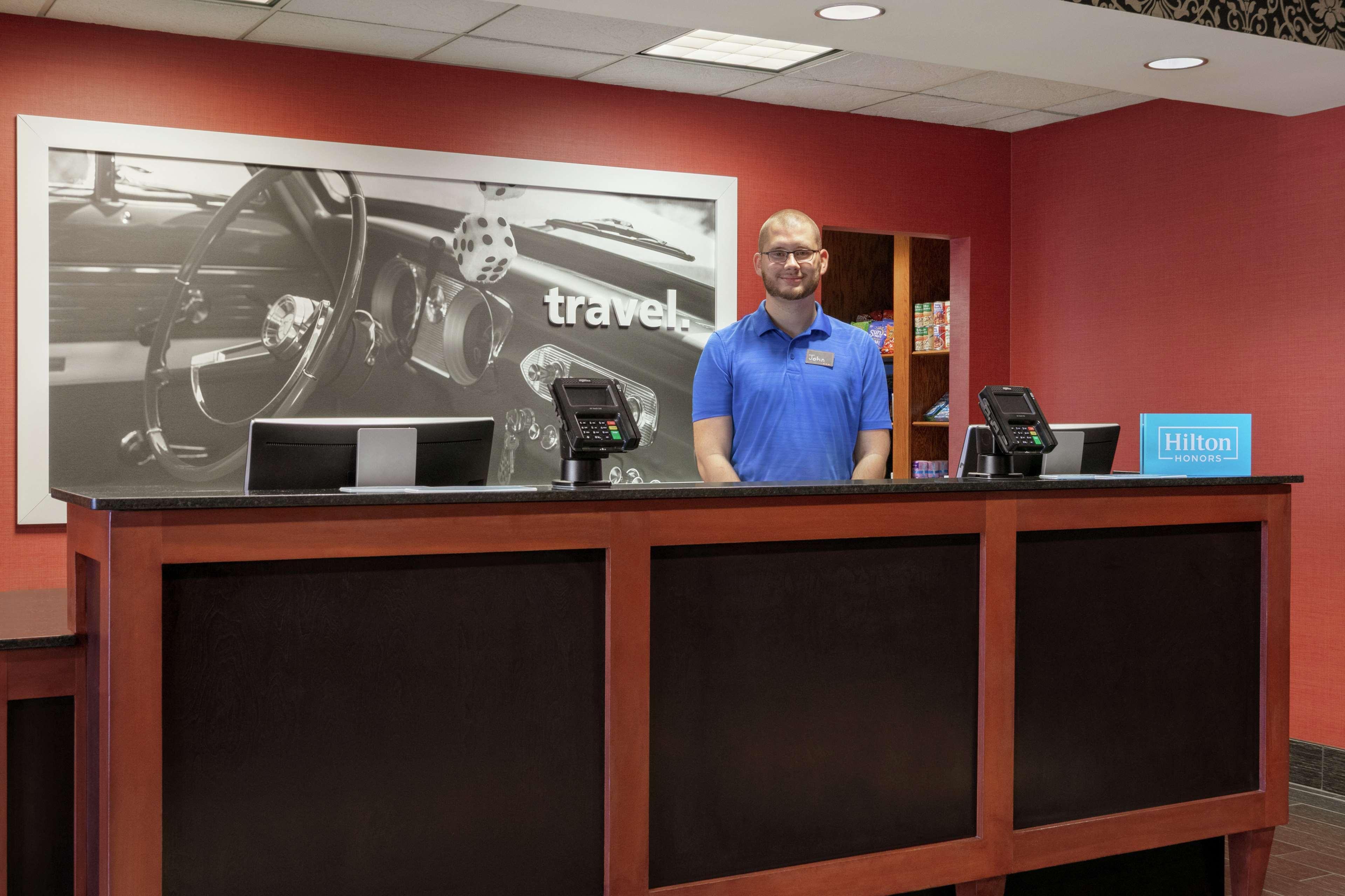 Hampton Inn & Suites Lawton Bagian luar foto