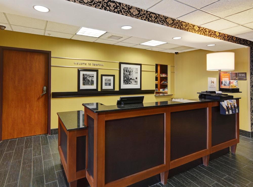 Hampton Inn & Suites Lawton Bagian luar foto