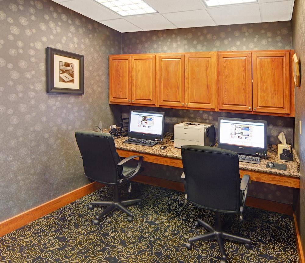 Hampton Inn & Suites Lawton Bagian luar foto
