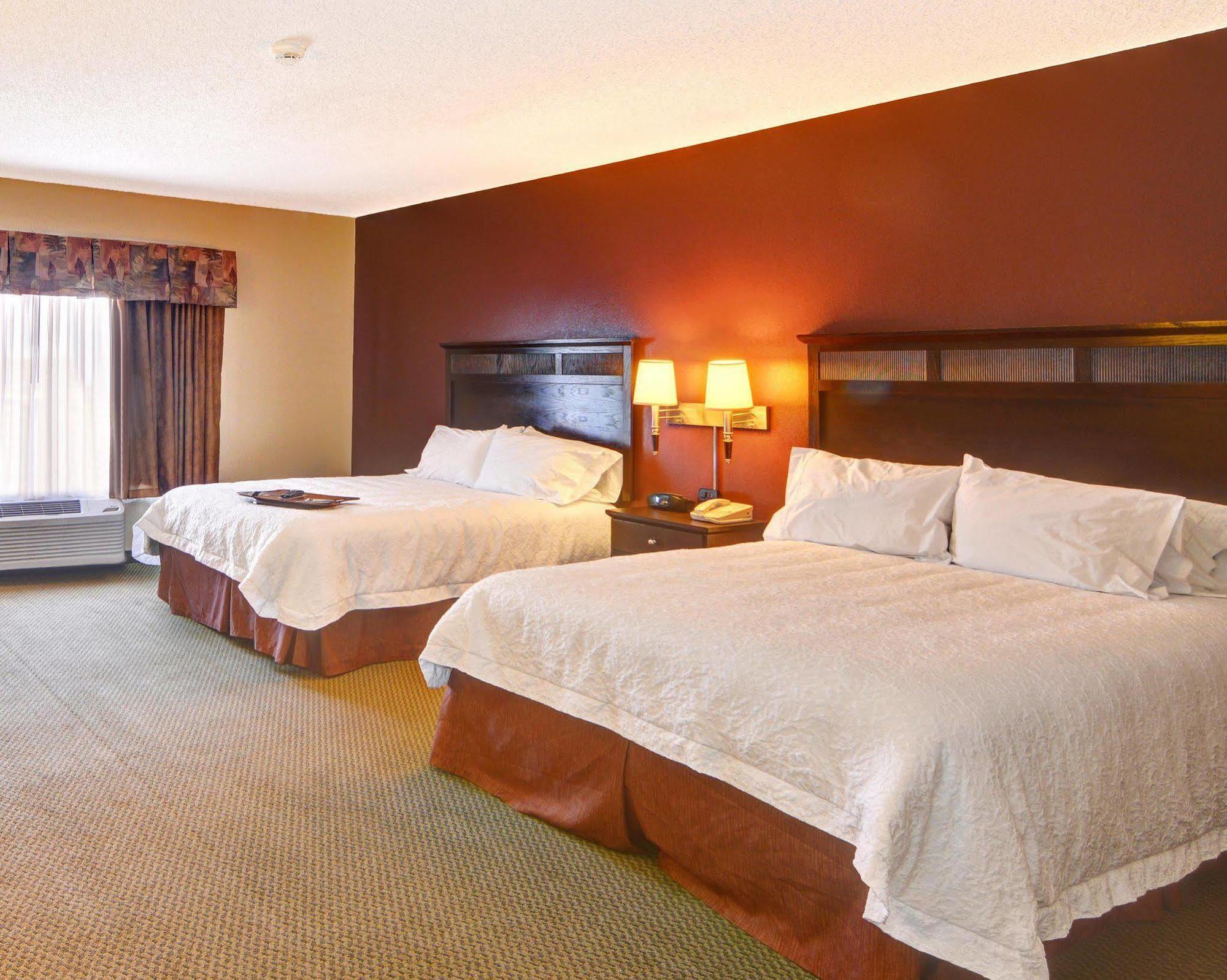 Hampton Inn & Suites Lawton Bagian luar foto