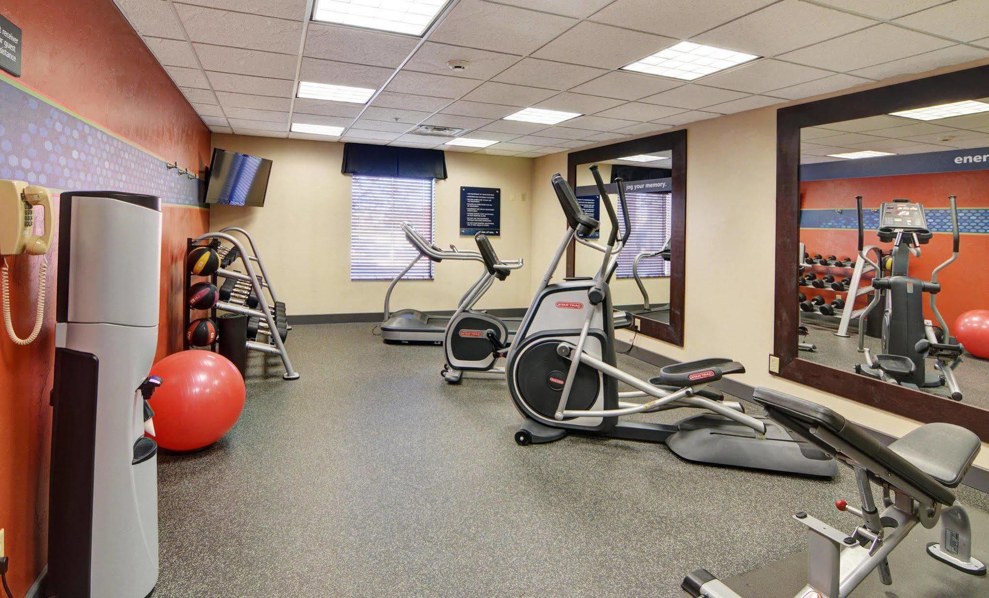 Hampton Inn & Suites Lawton Bagian luar foto