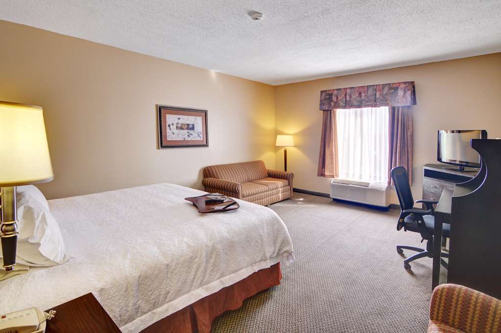 Hampton Inn & Suites Lawton Ruang foto